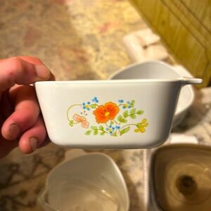 Corning ware Pyrex Wildflower 2 3/4 cup casserole dish.